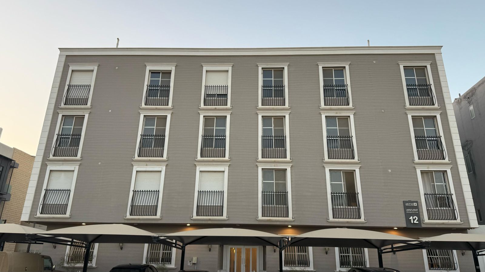 شقة مؤثثة ,(كود129)